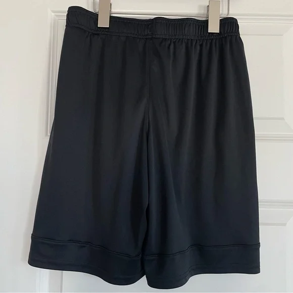 Under Armour Youth XL Black Athletic Shorts - Picture 4 of 7